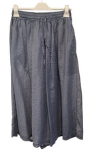 Carica l'immagine nel visualizzatore di Gallery, GONNA PANTALONE  NALA
