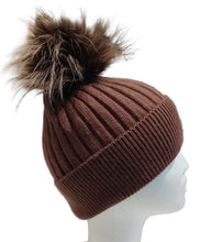 Carica l'immagine nel visualizzatore di Gallery, CAPPELLO PON PON
