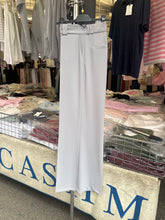 Carica l&#39;immagine nel visualizzatore di Gallery, PANTALONE MODELLO LIMONE
