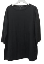 Carica l'immagine nel visualizzatore di Gallery, T-SHIRT MODELLO NOA
