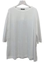 Carica l'immagine nel visualizzatore di Gallery, T-SHIRT MODELLO NOA
